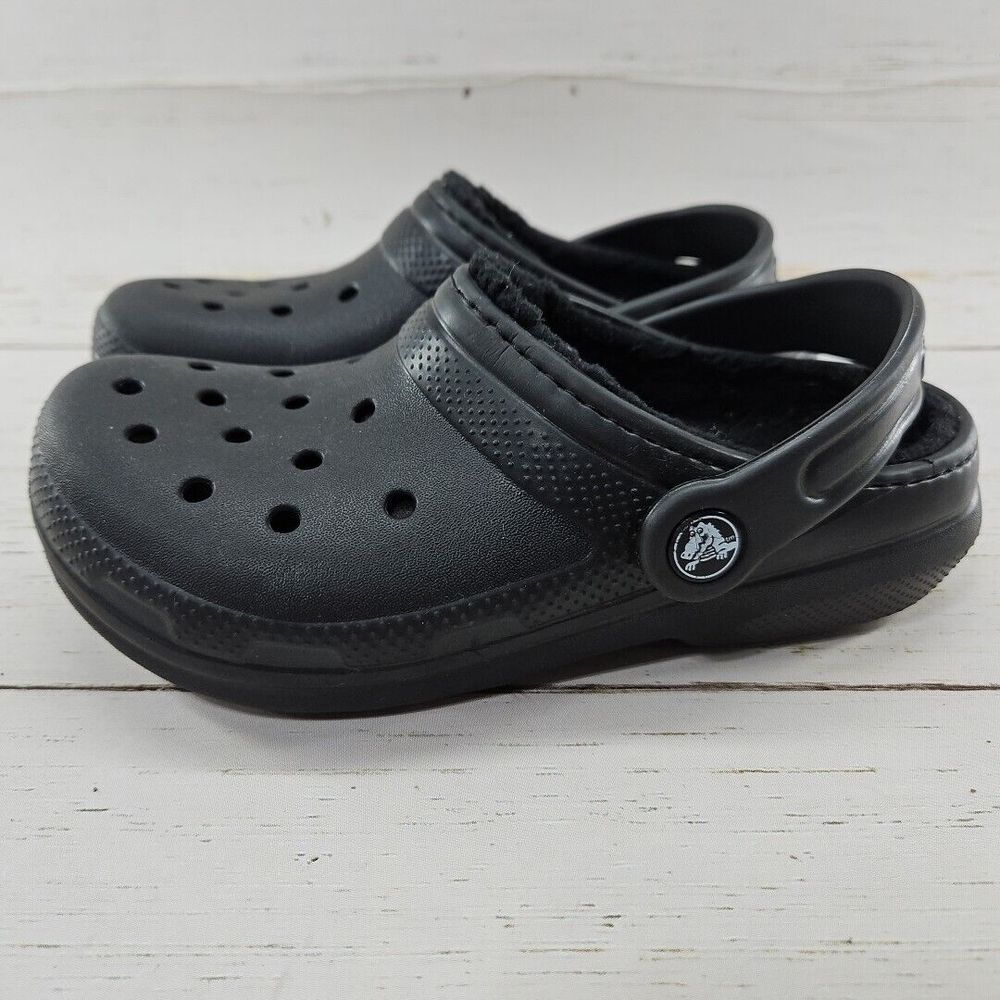 Crocs Youth Size J1 Black Faux Fur Lined Clogs Slip On Shoes Slingback 203506